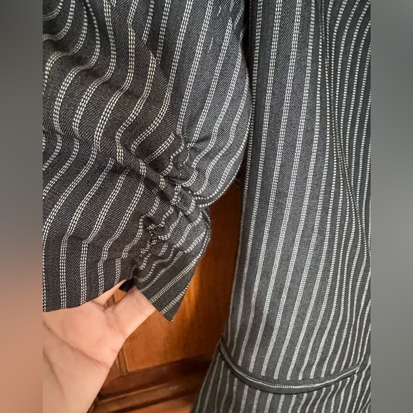 Necessary Objects Blazer in Size S - Picture 2 of 7